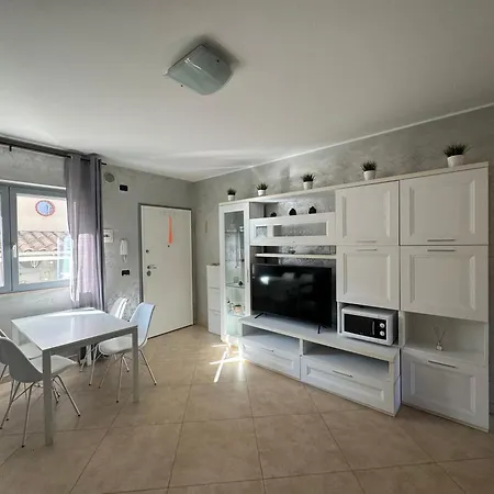 Apartment -mare E Pini- A *